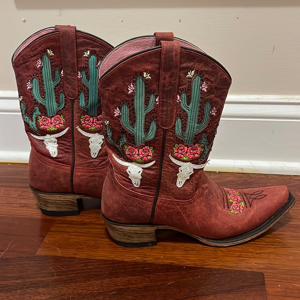 Junk Gypsy Bramble Rose Cowboy Boots